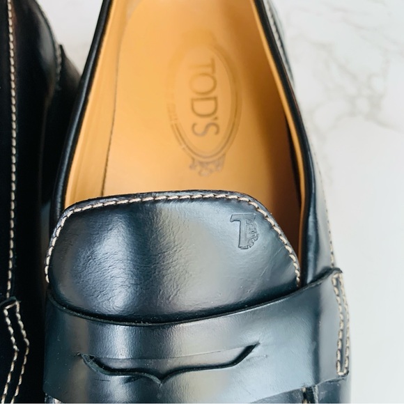 Tod’s Womens Black Leather Rubber Sole Loafers | Size 9.5 - Picture 2 of 11